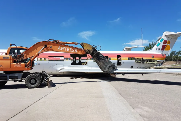 Equipamentos para reciclagem de aviões